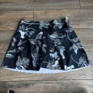Athleta Black and White Floral Skort